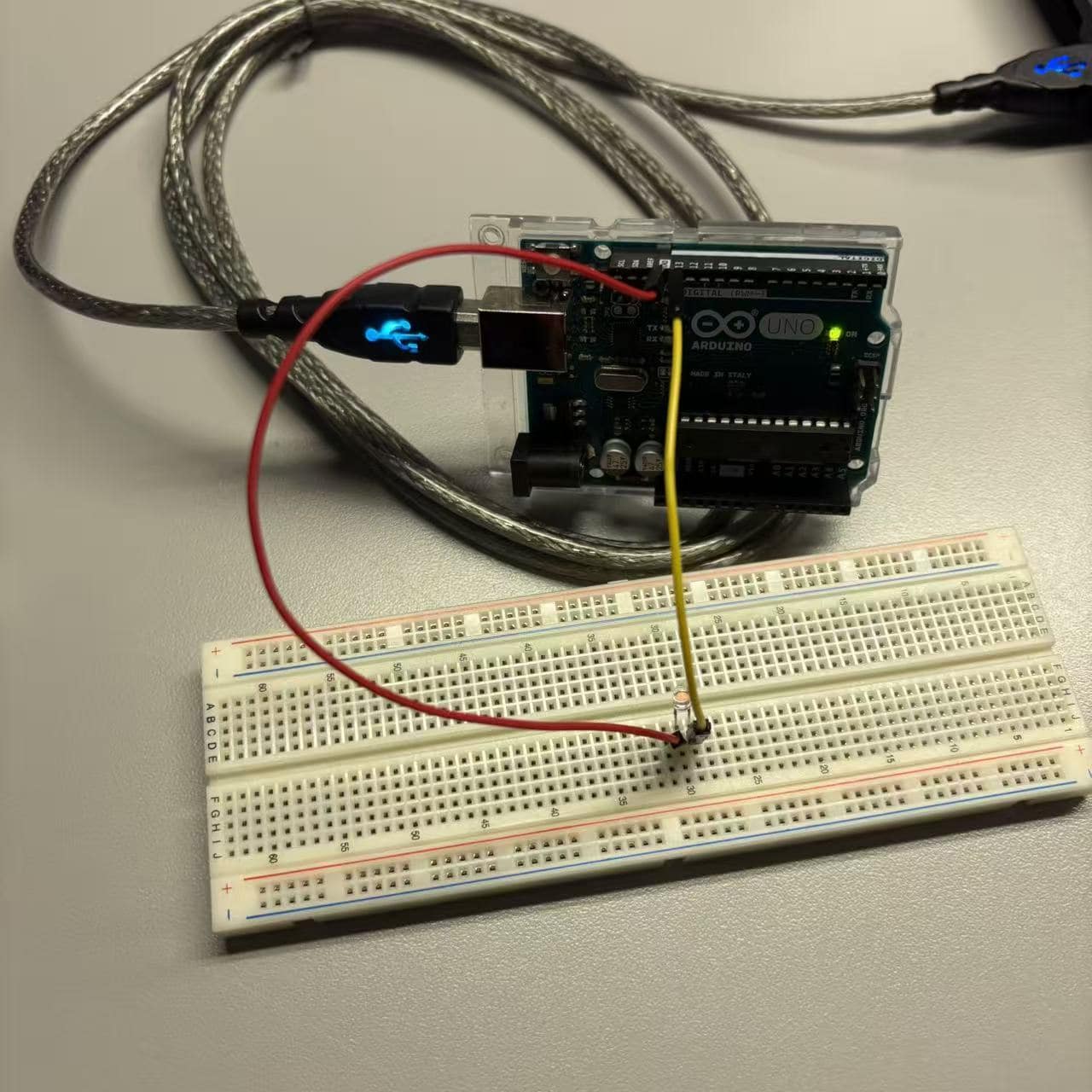 Attempt to connect the Arduino to the computer and successfully make the LED light up and blink. <a href='https://www.youtube.com/embed/tgbNymZ7vqY' target='_blank'><p>Project Video Link</p></a>